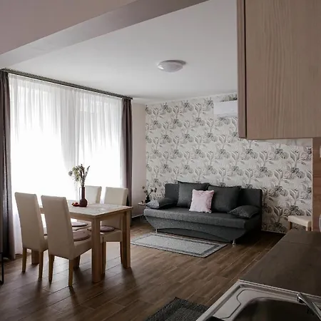 Varfal Apartment Eger