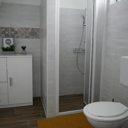 Apartment Varfal