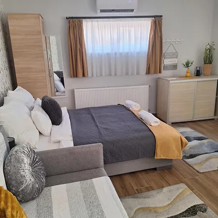 Apartment Varfal *