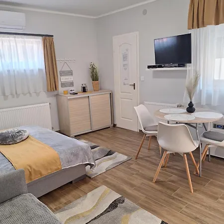 Varfal Apartament