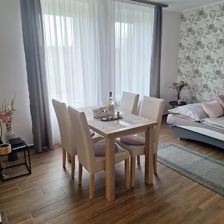 Várfal * Eger