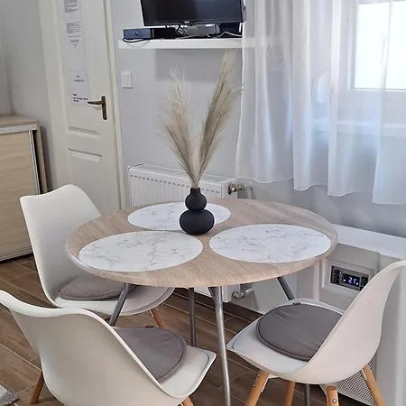 Várfal Appartamento Eger