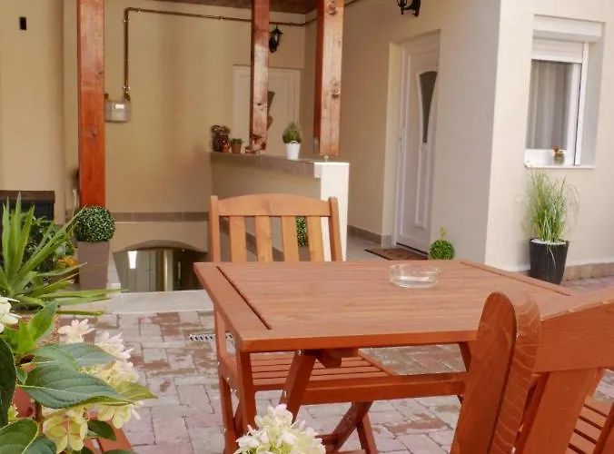 Varfal Διαμέρισμα